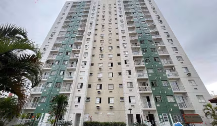 Apartamento com 2 Quartos, Vista Livre e a 350 metros da Praia!