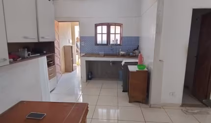 *Oportunidade Única no Centro de Unamar!*