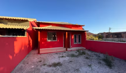 Linda casa de 2 quartos no condomínio orla 500