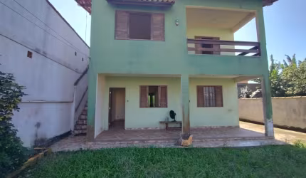 Oportunidade Imperdível: Venda de Duas Casas Juntas em Unamar*