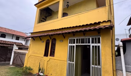 CASA DUPLEX DE 3 QUARTOS  NO CENTRO DE UNAMAR