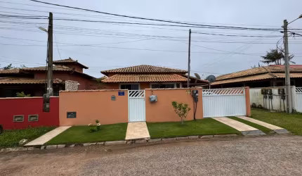 Casa em condomínio