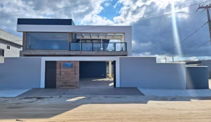 Oportunidade Exclusiva à Beira-Mar!   Casa Alto Padrão no Condomínio Santa Margarida