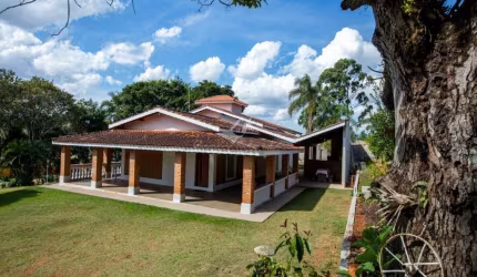 Imperdível: Sítio à venda em São Paulo-SP, bairro Cidade Dutra, 3 quartos, 1 suíte, 2 salas, 2 banheiros, 4 vagas, 1.300m².