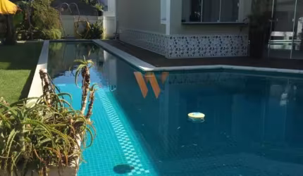 ÓTIMA CASA com 374m² à VENDA em JURERÊ IN – FLORIANÓPOLIS/SC!