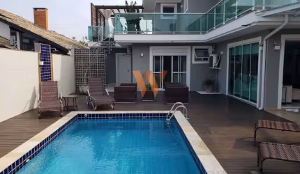 LINDA CASA com 220m² à VENDA - em JURERÊ IN – Florianópolis/SC!