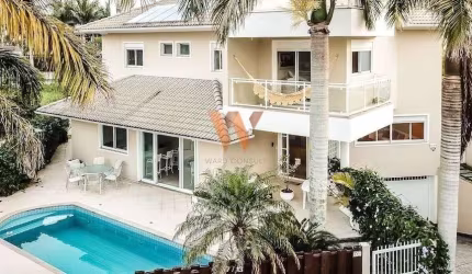 EXCELENTE CASA com 5 SUÍTES à VENDA  - em Jurerê Internacional – Florianópolis/SC!
