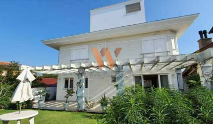 Lindíssima Casa com 380m² - em Jurerê Internacional – Florianópolis/SC!