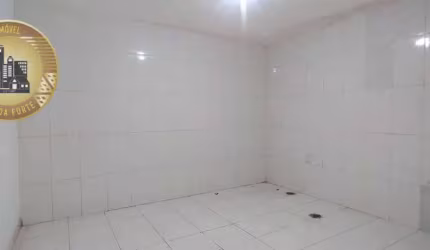 Casa com 1 dormitório para alugar, 30 m² por R$ 600,00/mês - Jardim Campanário - Diadema/SP