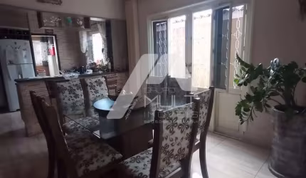Sobrado a venda, Cidade Jardim, otima localização em JACAREÍ