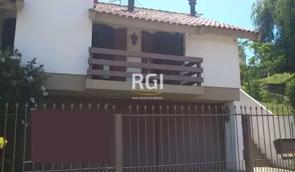 Casa para Venda - 251.01m², 3 dormitórios, sendo 2 suites, 3 vagas - Jardim Lind