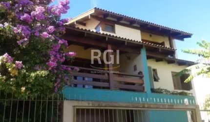 Casa Condominio para Venda - 305m², 4 dormitórios, 2 vagas - Nonoai