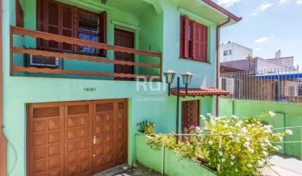 Casa para Venda - 180m², 4 dormitórios, 1 vaga - Partenon