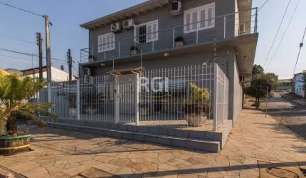 Casa para Venda - 357.32m², 3 dormitórios, sendo 1 suites, 4 vagas - Rubem Berta