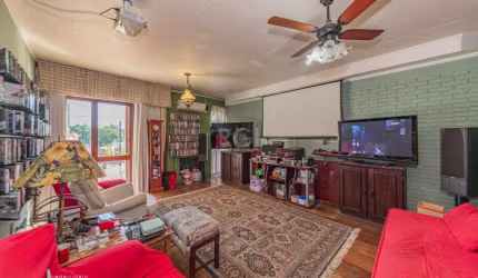 Casa para Venda - 390m², 4 dormitórios, 4 vagas - Chácara das Pedras
