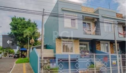 Casa para Venda - 87m², 3 dormitórios, 2 vagas - Bela Vista