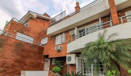 Casa Condominio para Venda - 350m², 4 dormitórios, sendo 1 suites, 2 vagas - San