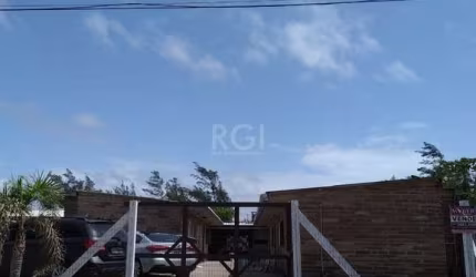 Casa para Venda - 120m², 2 dormitórios, 2 vagas - Centro