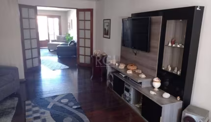 Casa para Venda - 200m², 3 dormitórios, 3 vagas - Nonoai