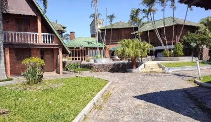 Casa para Venda - 568.38m², 2 dormitórios, sendo 2 suites, Torres