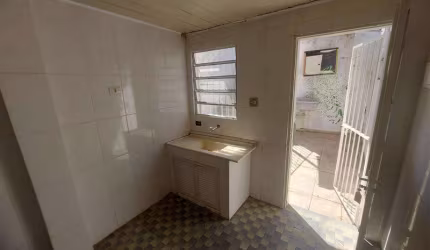 Casa com 1 quarto para alugar na Rua Augusta Berta, Vila Carbone, São Paulo, 50 m2 por R$ 950
