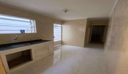 Casa com 1 quarto para alugar na Avenida José de Brito de Freitas, Vila Bandeirantes, São Paulo, 40 m2 por R$ 1.200