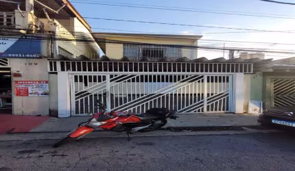 Casa com 2 quartos para alugar na Rua Diogo de Brito, Santa Teresinha, São Paulo, 50 m2 por R$ 2.700