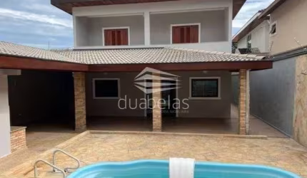 Vende um lindo sobrado de Alto padrão