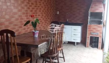 Casa em condomínio fechado