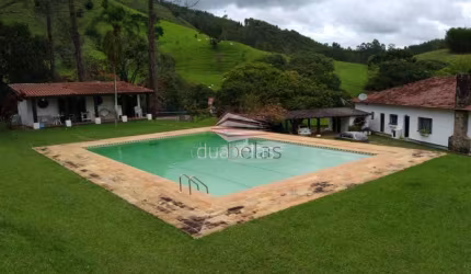 Fazenda à Venda