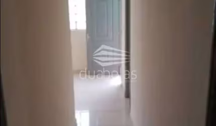 Vende - se  uma Casa no Monte Castelo.