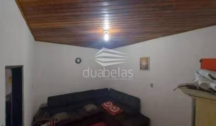Vende - se uma Casa com edícula  no Santana.