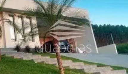 Uma Casa Maravilhosa em Condomínio Fechado.