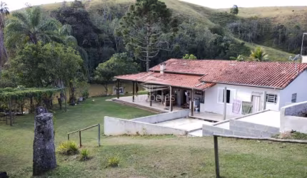 Vendo ótima Chácara na Zona Norte da Cidade.