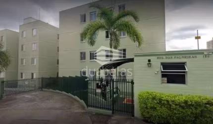 Um Apartamento em condomínio Fechado.