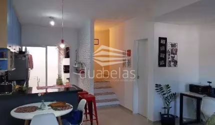 Ótimo Sobrado em Condominio