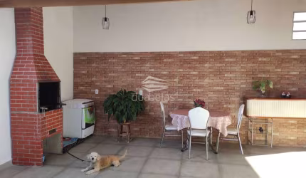 Linda casa no Condomínio Terra Nova