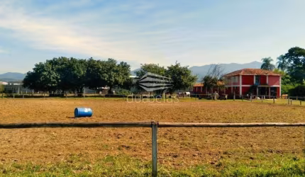 Hípica Completa à Venda