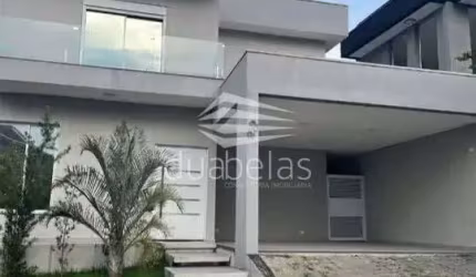 Bela Casa no Residencial Mantiqueira.