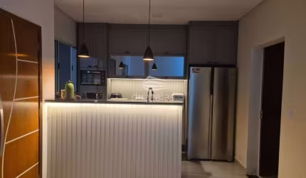 Uma Linda Casa No Santa Júlia.