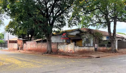 ** TERRENO RESIDENCIAL COM CASA ANTIGA - PRÓXIMO AVENIDA MANDACARU - VILA SANTA ISABEL - MARINGA/PR