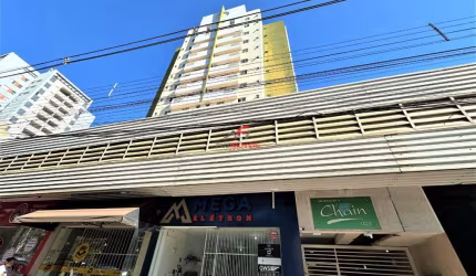 ALUGA-SE LOFT MOBILIADO EM  FRENTE UEM