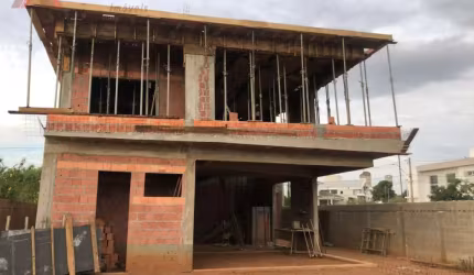 Casa Sobrado de Condominio em Fase de Acabamento Damha II - São Carlos, SP