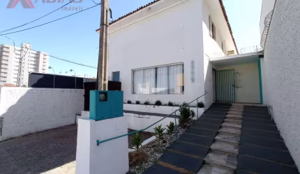 Casa Comercial em Centro - São Carlos, SP