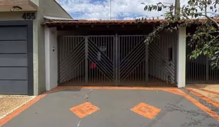 Casa à Venda em Jardim Bandeirantes - 2 Dorms, 90m² por R$434k