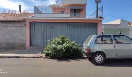 Casa em Jardim São João Batista - São Carlos