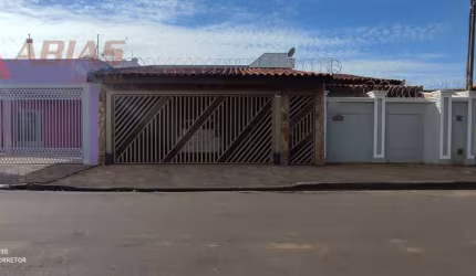 Casa em Jardim Acapulco - São Carlos