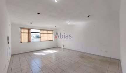 Sala em Jardim Bandeirantes - São Carlos, SP