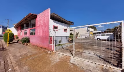 Ponto Comercial em Vila Pelicano - São Carlos, SP
