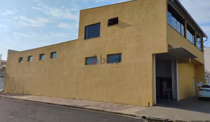 Excelente imóvel comercial/residencial-barracão 240 m2- moradia 150m2.